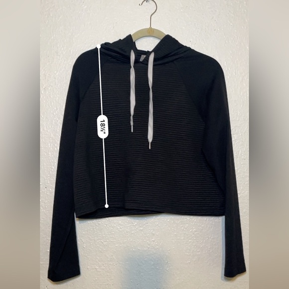 Daisy Fuentes fit like ribbed, hooded sweater size large - Picture 4 of 8